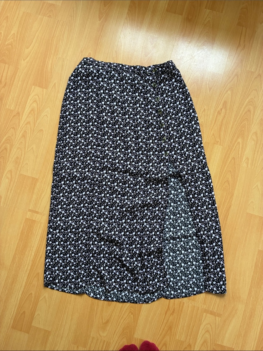 &other stories midi skirt black floral